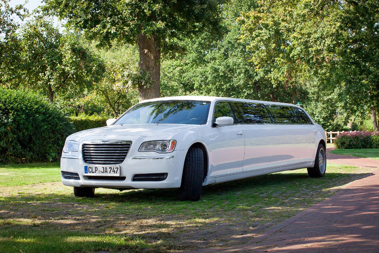 Chrysler 300C Limo Außenansicht