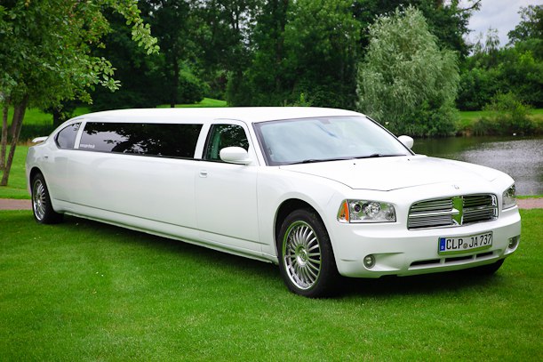 Dodge Charger Limo Außenansicht
