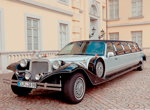 Excalibur Oldtimer Limousine mieten zur Hochzeit, Silberhochzeit. Stretchlimo Vermietung.